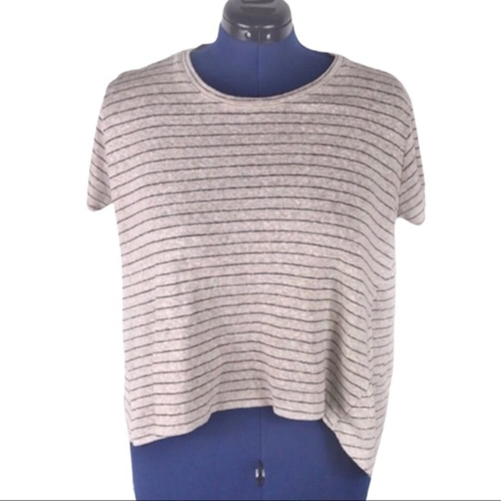 Chloe K M‎ beige stripe crop shark bite hem crew neck short sleeve top
